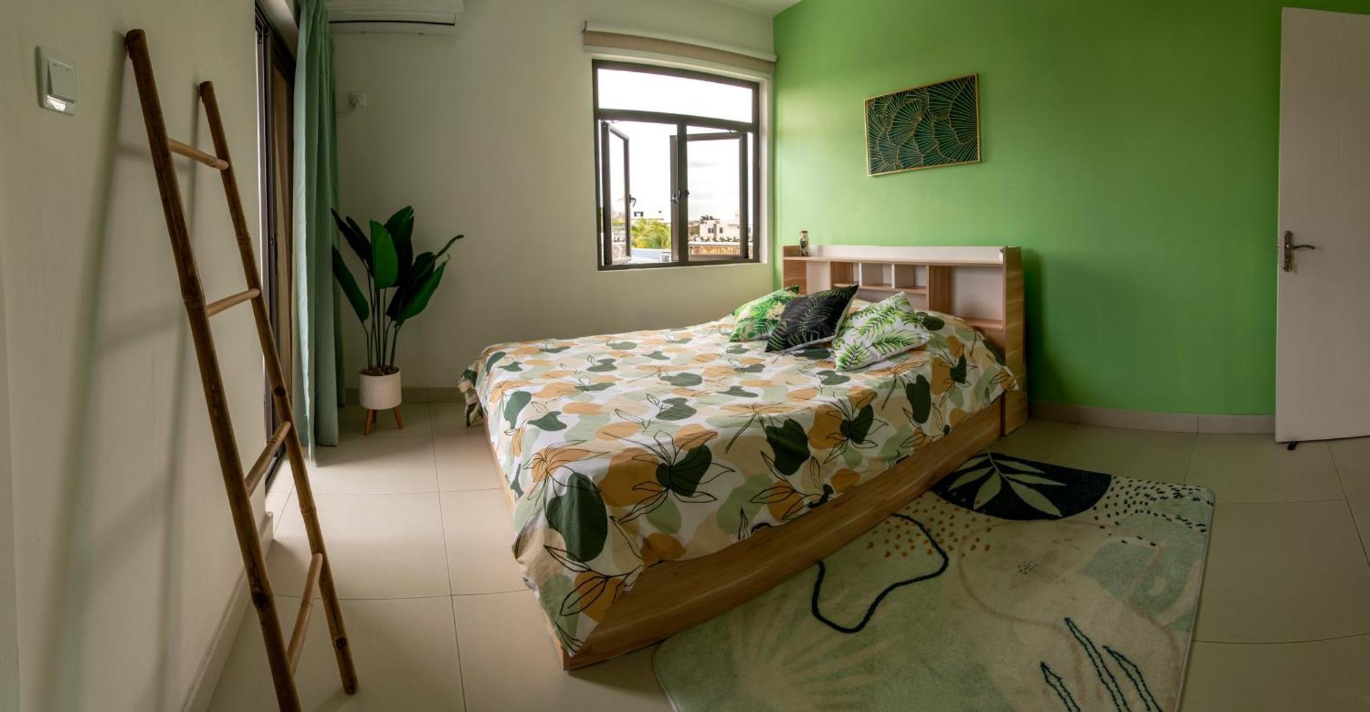 Lamarel Beach House Flic en Flac Экстерьер фото